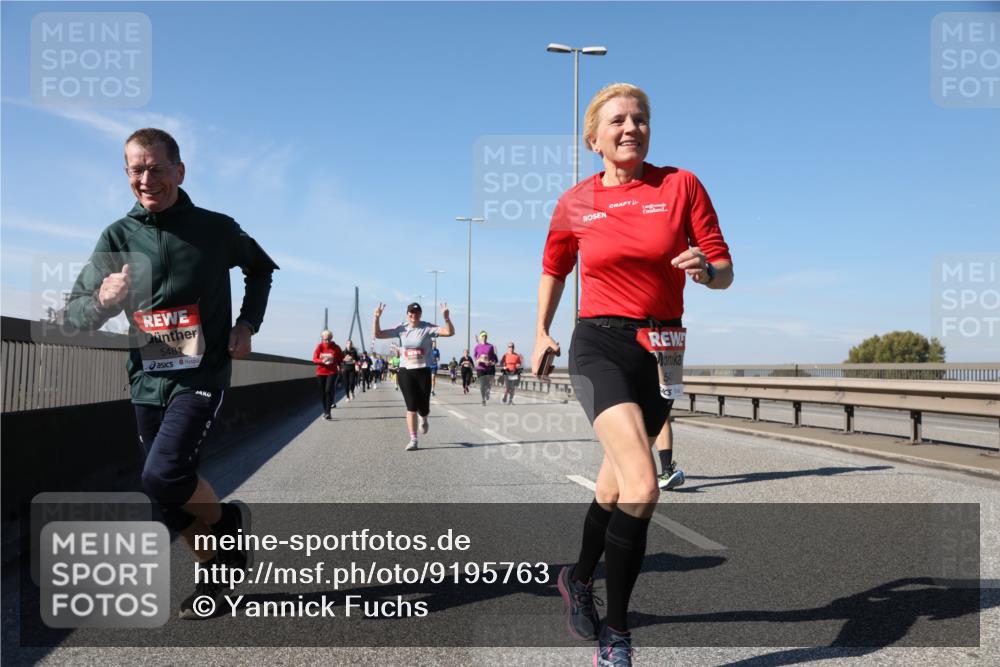 03.10.2025 - Köhlbrandbrückenlauf Yannick Fuchs http://msf.ph/oto/9195763 03.10.2025 12:00:54 Position 3 5481 meine-sportfotos.de