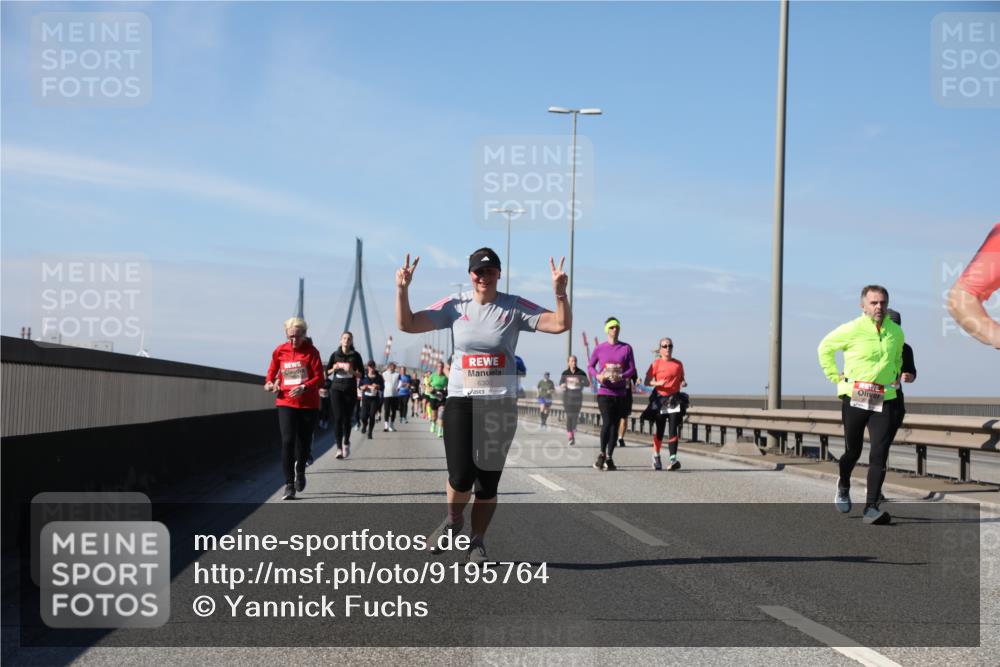 03.10.2025 - Köhlbrandbrückenlauf Yannick Fuchs http://msf.ph/oto/9195764 03.10.2025 12:00:54 Position 3 6300 meine-sportfotos.de