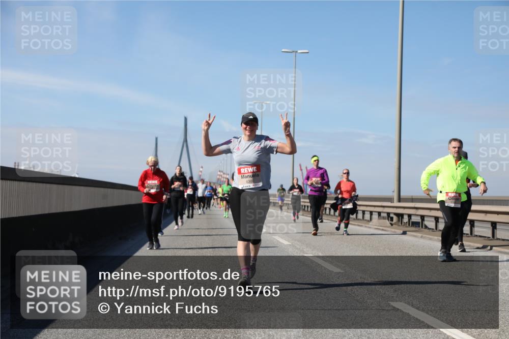 03.10.2025 - Köhlbrandbrückenlauf Yannick Fuchs http://msf.ph/oto/9195765 03.10.2025 12:00:54 Position 3 6300 meine-sportfotos.de