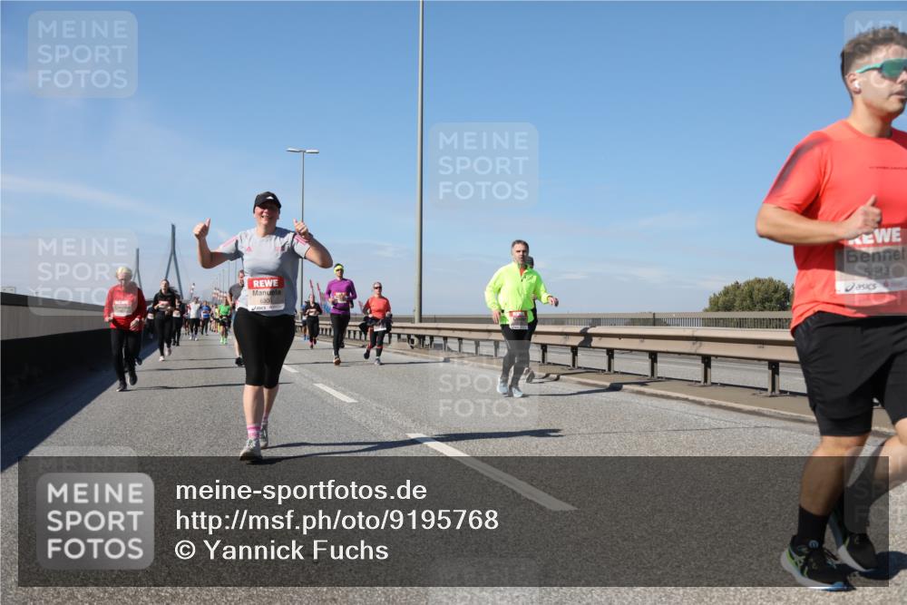 03.10.2025 - Köhlbrandbrückenlauf Yannick Fuchs http://msf.ph/oto/9195768 03.10.2025 12:00:55 Position 3 5543 meine-sportfotos.de