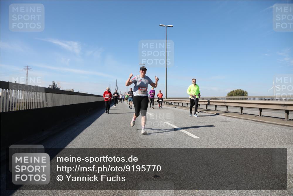 03.10.2025 - Köhlbrandbrückenlauf Yannick Fuchs http://msf.ph/oto/9195770 03.10.2025 12:00:55 Position 3  meine-sportfotos.de