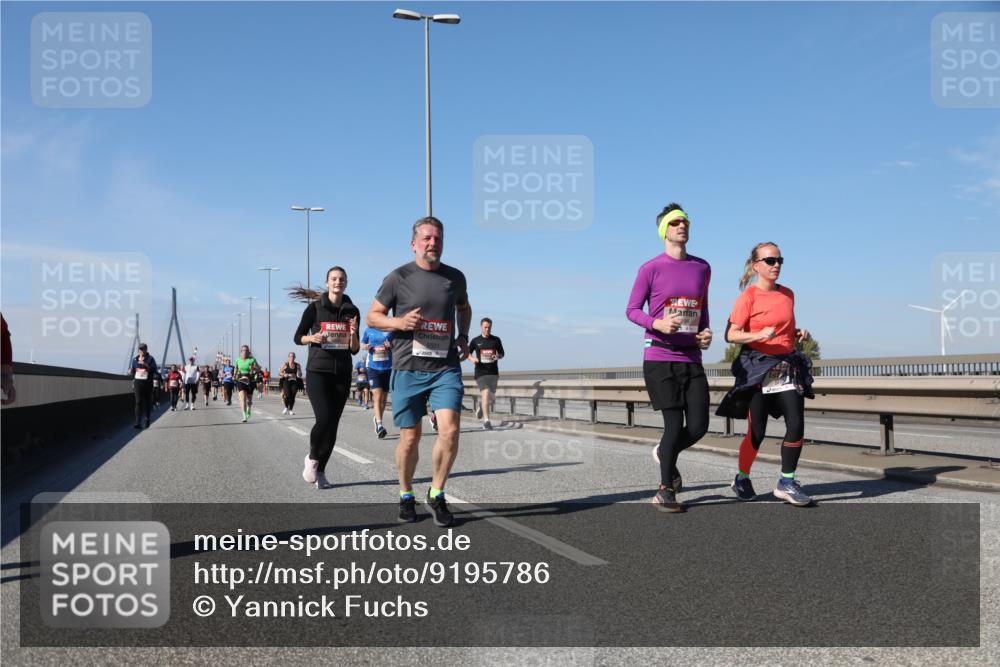 03.10.2025 - Köhlbrandbrückenlauf Yannick Fuchs http://msf.ph/oto/9195786 03.10.2025 12:01:00 Position 3  meine-sportfotos.de