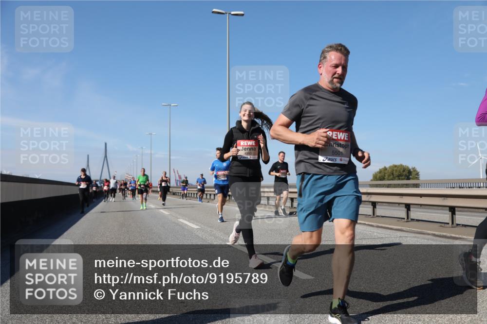 03.10.2025 - Köhlbrandbrückenlauf Yannick Fuchs http://msf.ph/oto/9195789 03.10.2025 12:01:00 Position 3 4350, 5501 meine-sportfotos.de