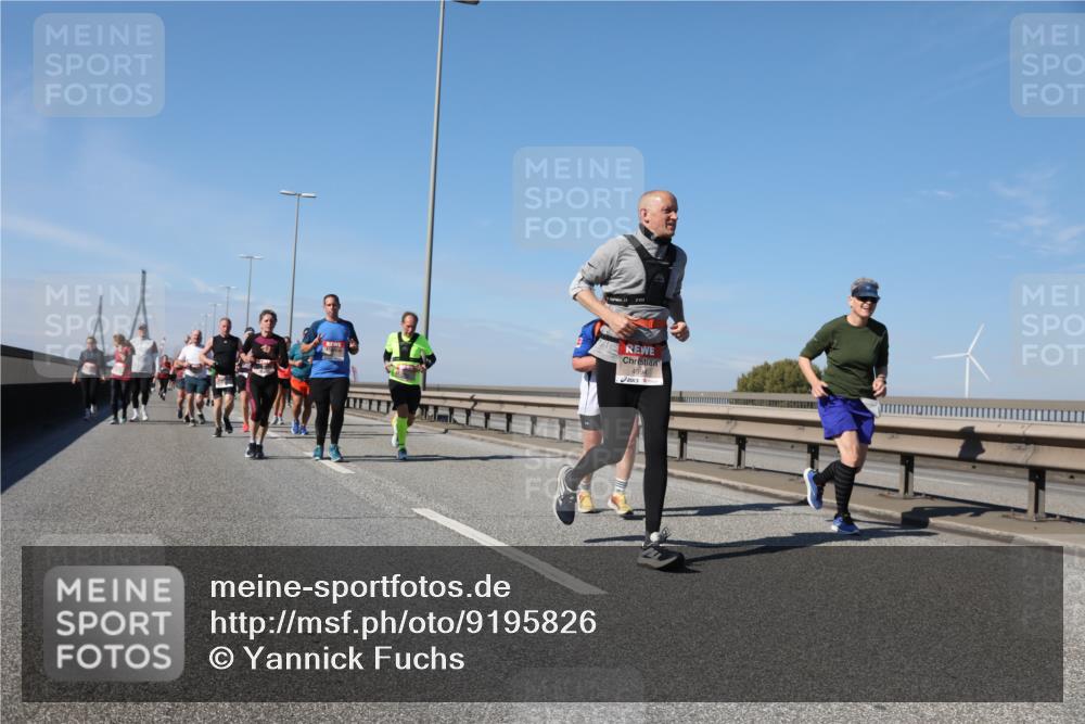 03.10.2025 - Köhlbrandbrückenlauf Yannick Fuchs http://msf.ph/oto/9195826 03.10.2025 12:01:11 Position 3 4994 meine-sportfotos.de