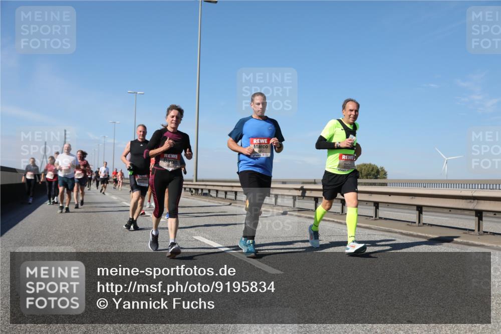 03.10.2025 - Köhlbrandbrückenlauf Yannick Fuchs http://msf.ph/oto/9195834 03.10.2025 12:01:14 Position 3 4442 meine-sportfotos.de