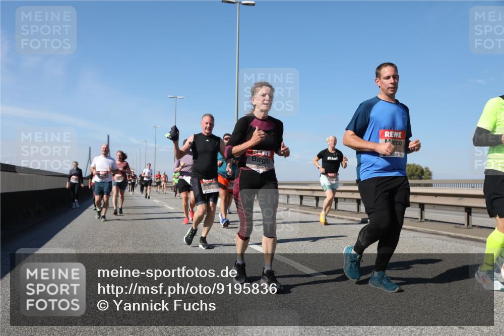 03.10.2025 - Köhlbrandbrückenlauf Yannick Fuchs http://msf.ph/oto/9195836 03.10.2025 12:01:14 Position 3 4376, 4529 meine-sportfotos.de