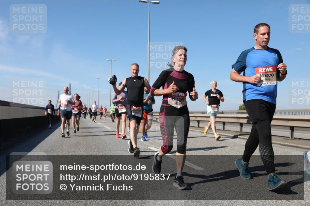 03.10.2025 - Köhlbrandbrückenlauf Yannick Fuchs http://msf.ph/oto/9195837 03.10.2025 12:01:14 Position 3 4529, 4442 meine-sportfotos.de