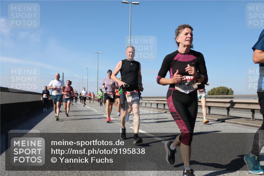 03.10.2025 - Köhlbrandbrückenlauf Yannick Fuchs http://msf.ph/oto/9195838 03.10.2025 12:01:15 Position 3 4, 4529 meine-sportfotos.de