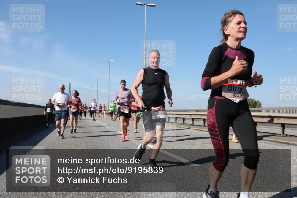 03.10.2025 - Köhlbrandbrückenlauf Yannick Fuchs http://msf.ph/oto/9195839 03.10.2025 12:01:15 Position 3 4376, 4529 meine-sportfotos.de