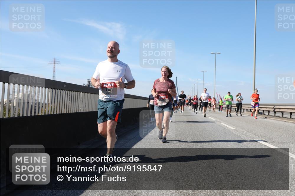 03.10.2025 - Köhlbrandbrückenlauf Yannick Fuchs http://msf.ph/oto/9195847 03.10.2025 12:01:17 Position 3 4535, 5167 meine-sportfotos.de