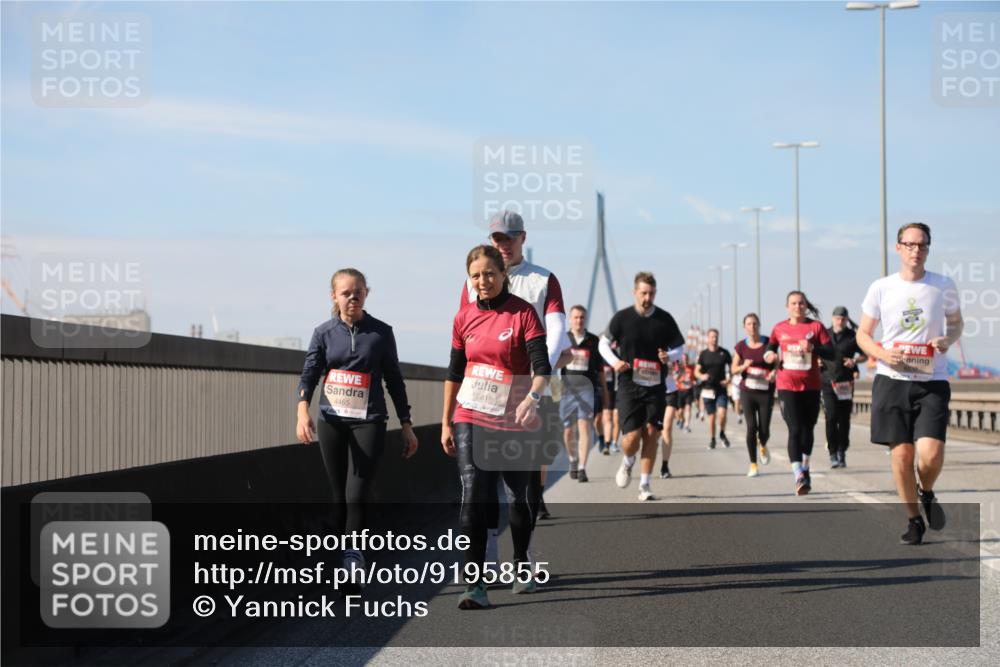 03.10.2025 - Köhlbrandbrückenlauf Yannick Fuchs http://msf.ph/oto/9195855 03.10.2025 12:01:19 Position 3 4465, 5081 meine-sportfotos.de