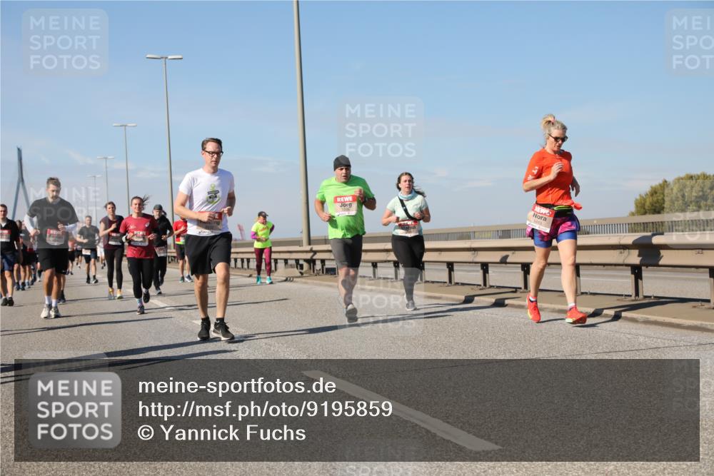 03.10.2025 - Köhlbrandbrückenlauf Yannick Fuchs http://msf.ph/oto/9195859 03.10.2025 12:01:20 Position 3  meine-sportfotos.de