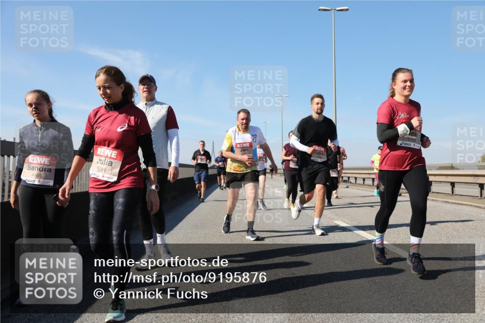 03.10.2025 - Köhlbrandbrückenlauf Yannick Fuchs http://msf.ph/oto/9195876 03.10.2025 12:01:24 Position 3 4465, 5081, 4589, 6703 meine-sportfotos.de