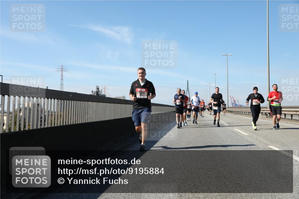 03.10.2025 - Köhlbrandbrückenlauf Yannick Fuchs http://msf.ph/oto/9195884 03.10.2025 12:01:26 Position 3  meine-sportfotos.de