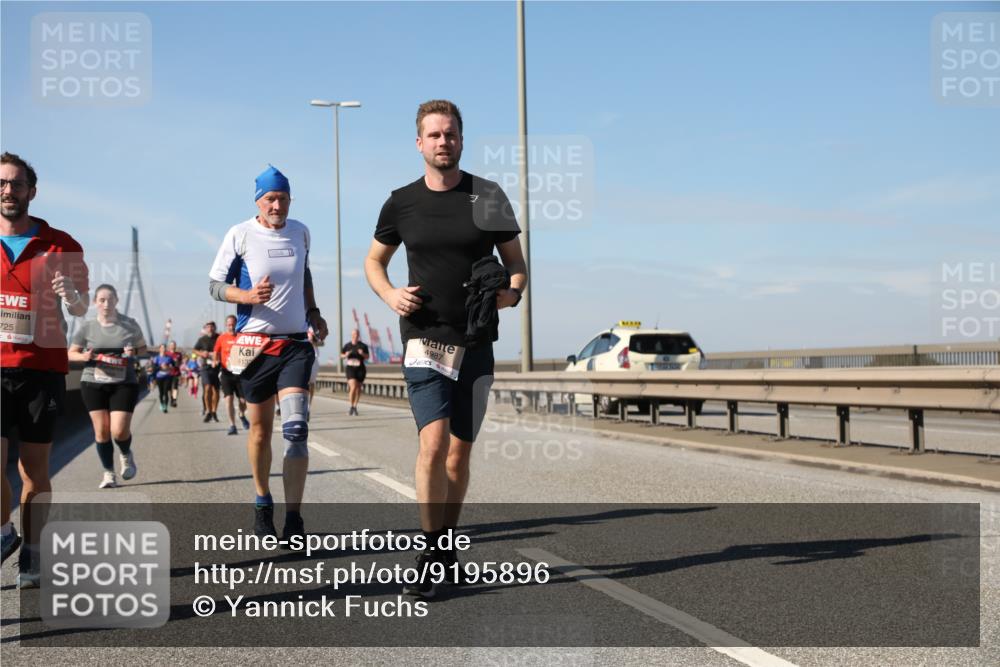 03.10.2025 - Köhlbrandbrückenlauf Yannick Fuchs http://msf.ph/oto/9195896 03.10.2025 12:01:30 Position 3 725, 6132, 4987 meine-sportfotos.de
