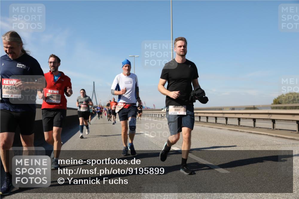03.10.2025 - Köhlbrandbrückenlauf Yannick Fuchs http://msf.ph/oto/9195899 03.10.2025 12:01:30 Position 3 6653, 5725, 4987 meine-sportfotos.de