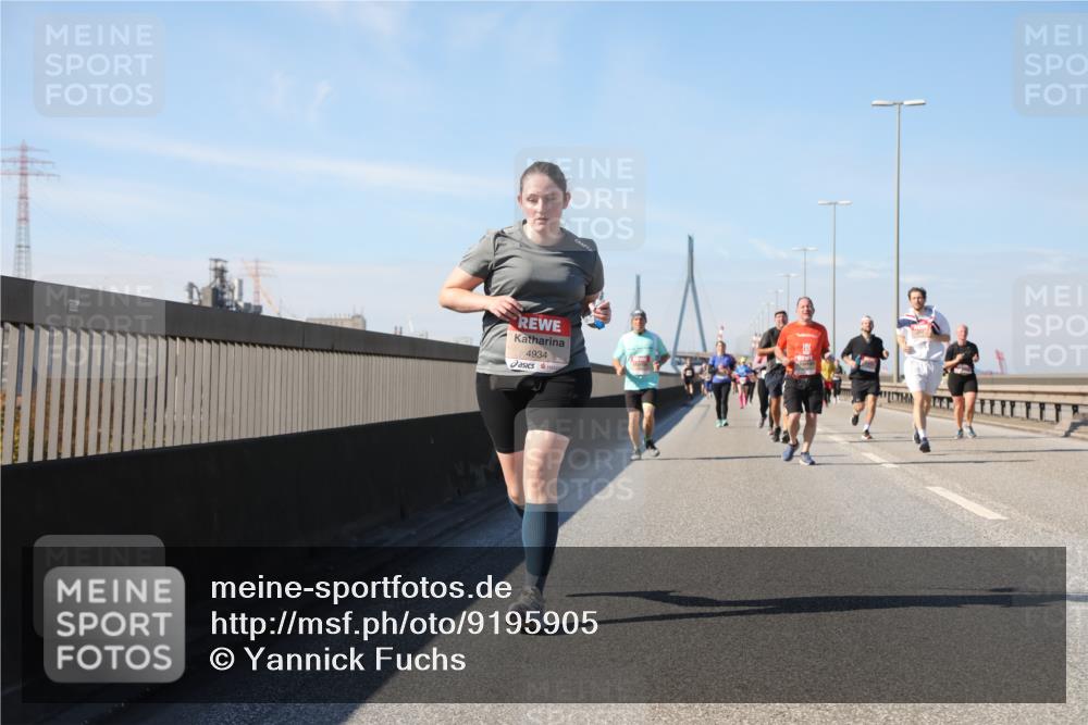 03.10.2025 - Köhlbrandbrückenlauf Yannick Fuchs http://msf.ph/oto/9195905 03.10.2025 12:01:32 Position 3 4934 meine-sportfotos.de