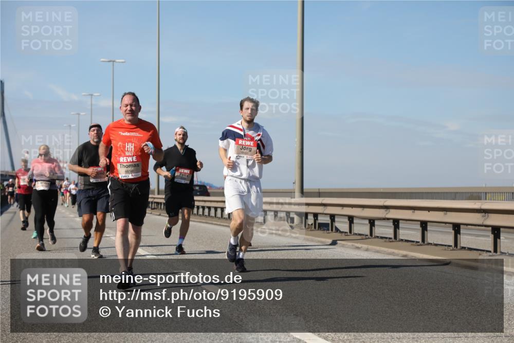 03.10.2025 - Köhlbrandbrückenlauf Yannick Fuchs http://msf.ph/oto/9195909 03.10.2025 12:01:34 Position 3 4616 meine-sportfotos.de