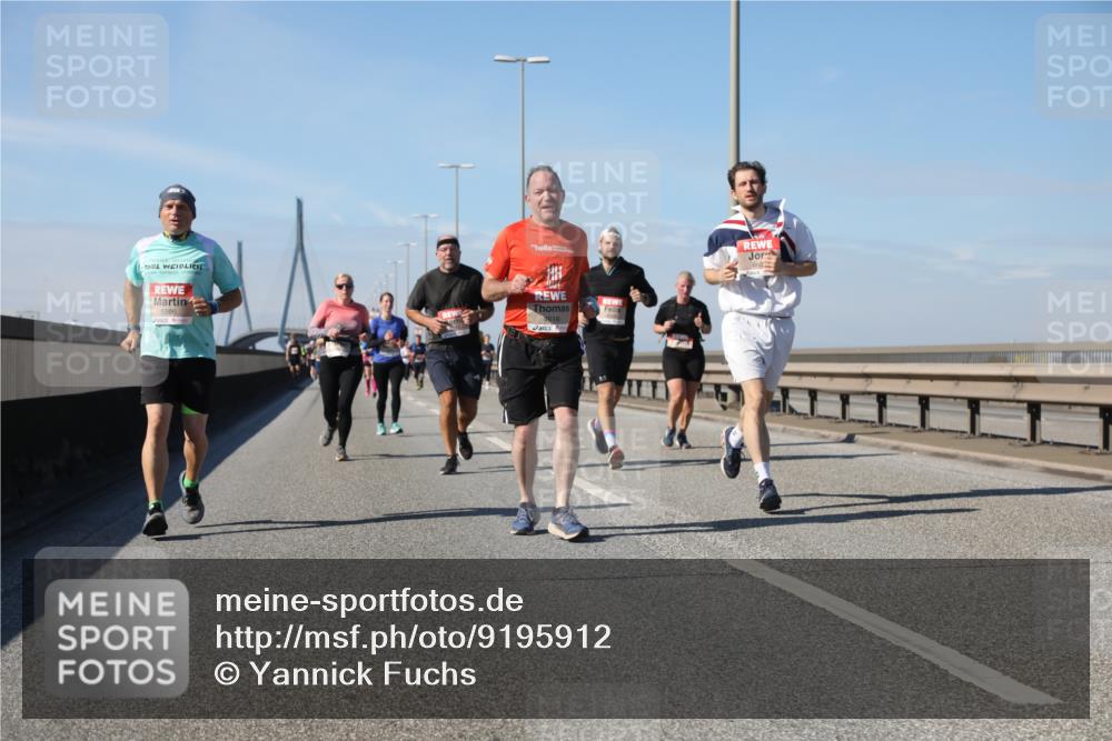 03.10.2025 - Köhlbrandbrückenlauf Yannick Fuchs http://msf.ph/oto/9195912 03.10.2025 12:01:35 Position 3 5506, 4616 meine-sportfotos.de