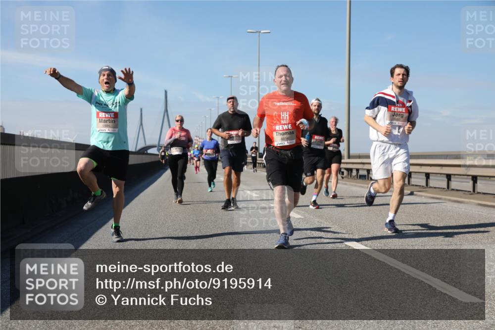 03.10.2025 - Köhlbrandbrückenlauf Yannick Fuchs http://msf.ph/oto/9195914 03.10.2025 12:01:36 Position 3 5506, 4616 meine-sportfotos.de