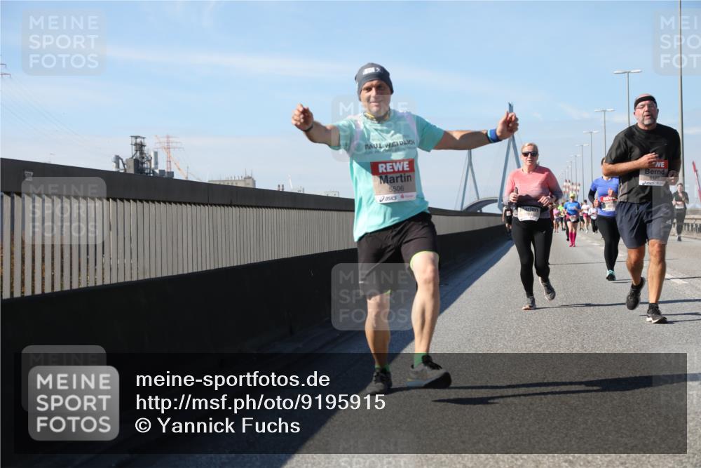 03.10.2025 - Köhlbrandbrückenlauf Yannick Fuchs http://msf.ph/oto/9195915 03.10.2025 12:01:36 Position 3 5506, 6173 meine-sportfotos.de