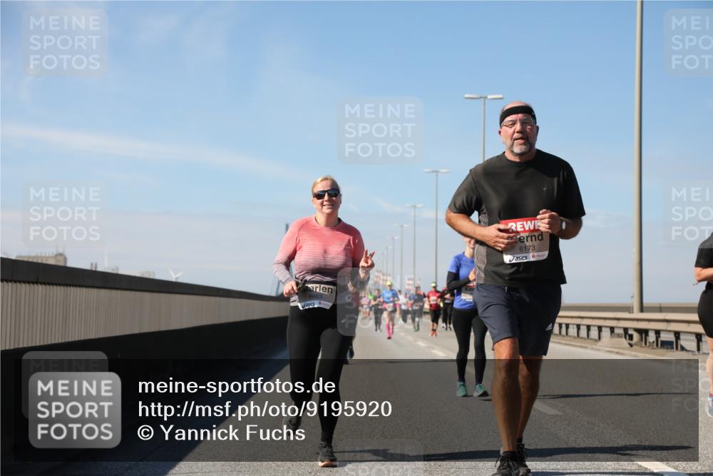 03.10.2025 - Köhlbrandbrückenlauf Yannick Fuchs http://msf.ph/oto/9195920 03.10.2025 12:01:38 Position 3 6663, 6173 meine-sportfotos.de