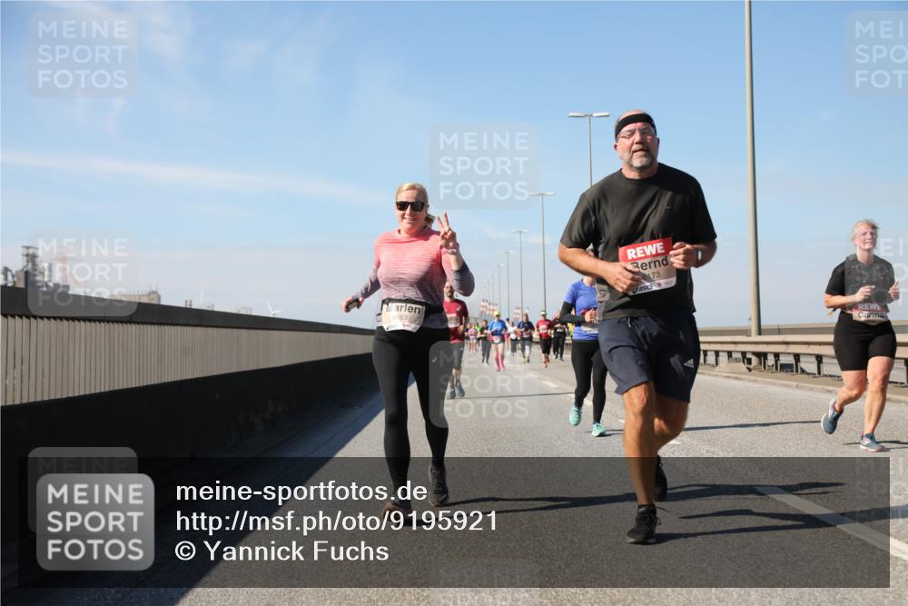 03.10.2025 - Köhlbrandbrückenlauf Yannick Fuchs http://msf.ph/oto/9195921 03.10.2025 12:01:38 Position 3 663, 6173 meine-sportfotos.de