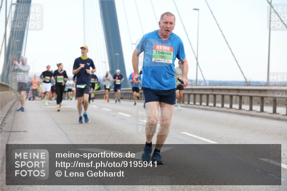 03.10.2025 - Köhlbrandbrückenlauf Lena Gebhardt http://msf.ph/oto/9195941 03.10.2025 15:24:02 Position 1 7285 meine-sportfotos.de