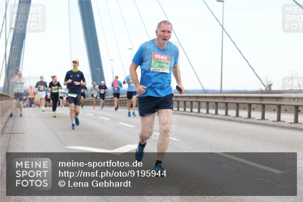 03.10.2025 - Köhlbrandbrückenlauf Lena Gebhardt http://msf.ph/oto/9195944 03.10.2025 15:24:03 Position 1 7285 meine-sportfotos.de