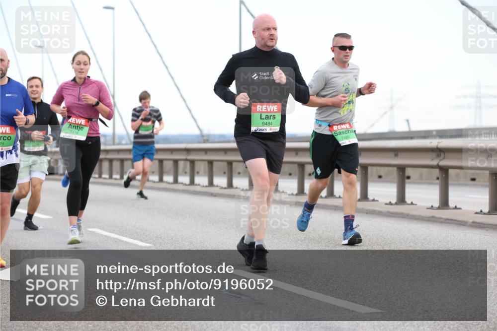 03.10.2025 - Köhlbrandbrückenlauf Lena Gebhardt http://msf.ph/oto/9196052 03.10.2025 15:24:45 Position 1 71, 9489, 7418, 9484, 7485 meine-sportfotos.de