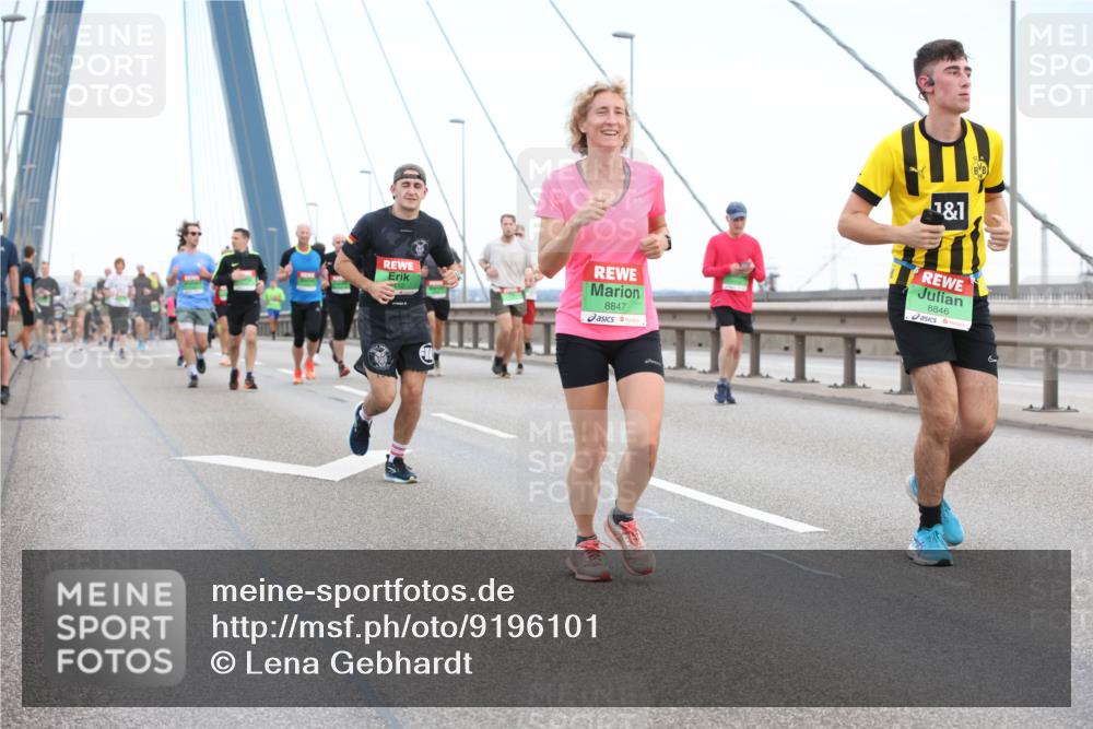 03.10.2025 - Köhlbrandbrückenlauf Lena Gebhardt http://msf.ph/oto/9196101 03.10.2025 15:25:02 Position 1 8847, 1, 1, 8846 meine-sportfotos.de