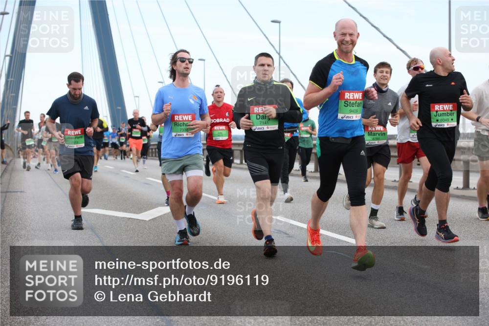 03.10.2025 - Köhlbrandbrückenlauf Lena Gebhardt http://msf.ph/oto/9196119 03.10.2025 15:25:07 Position 1 9409, 7141, 7513, 7338, 8784, 8049 meine-sportfotos.de