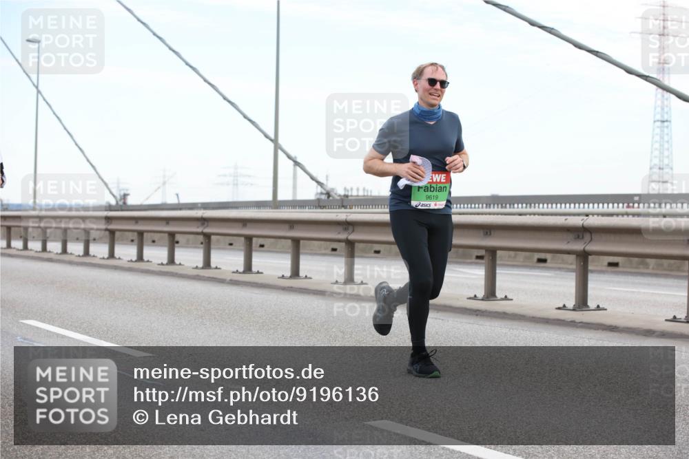 03.10.2025 - Köhlbrandbrückenlauf Lena Gebhardt http://msf.ph/oto/9196136 03.10.2025 15:25:11 Position 1 9619 meine-sportfotos.de