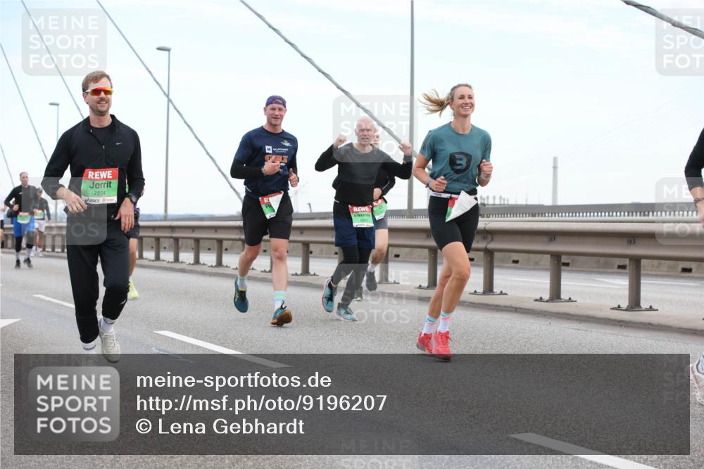 03.10.2025 - Köhlbrandbrückenlauf Lena Gebhardt http://msf.ph/oto/9196207 03.10.2025 15:25:32 Position 1 7224, 934 meine-sportfotos.de