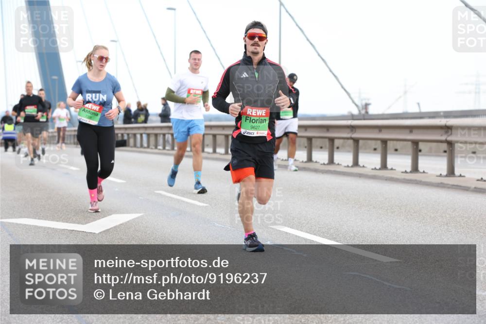 03.10.2025 - Köhlbrandbrückenlauf Lena Gebhardt http://msf.ph/oto/9196237 03.10.2025 15:25:42 Position 1 024, 7336, 9627 meine-sportfotos.de
