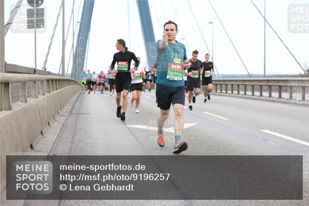 03.10.2025 - Köhlbrandbrückenlauf Lena Gebhardt http://msf.ph/oto/9196257 03.10.2025 15:25:46 Position 1 2027, 9090 meine-sportfotos.de
