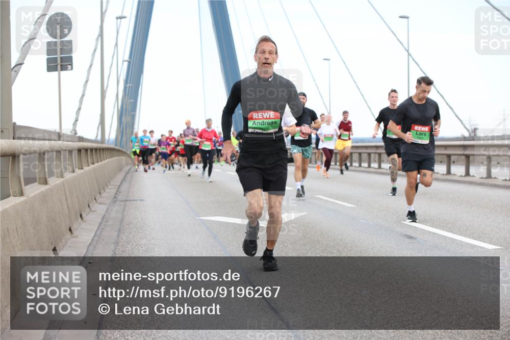 03.10.2025 - Köhlbrandbrückenlauf Lena Gebhardt http://msf.ph/oto/9196267 03.10.2025 15:25:49 Position 1 0, 168 meine-sportfotos.de