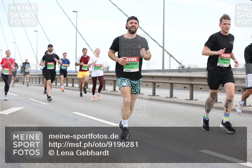 03.10.2025 - Köhlbrandbrückenlauf Lena Gebhardt http://msf.ph/oto/9196281 03.10.2025 15:25:52 Position 1 7451, 7568 meine-sportfotos.de
