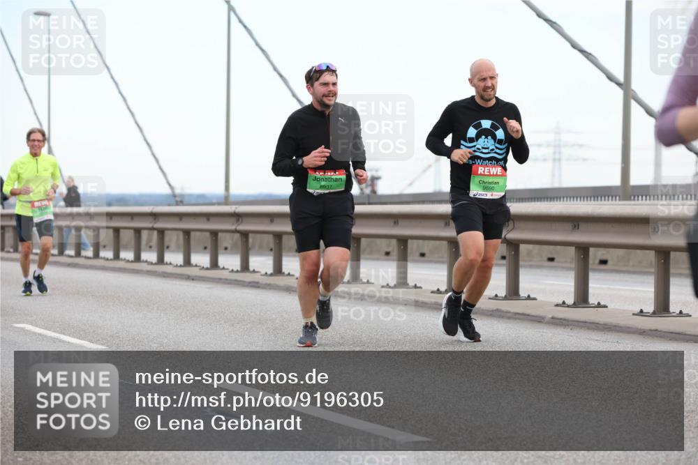 03.10.2025 - Köhlbrandbrückenlauf Lena Gebhardt http://msf.ph/oto/9196305 03.10.2025 15:25:58 Position 1 8937, 9690 meine-sportfotos.de