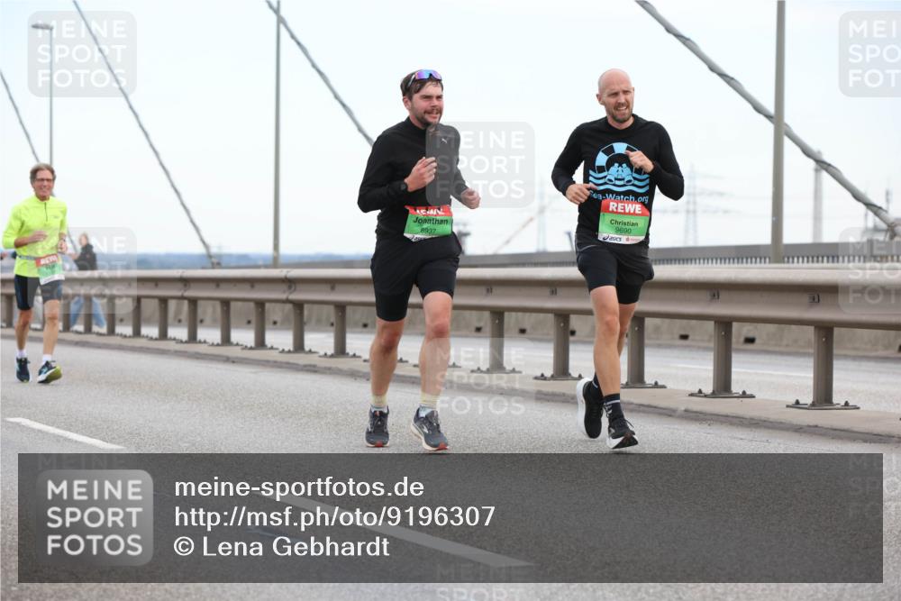 03.10.2025 - Köhlbrandbrückenlauf Lena Gebhardt http://msf.ph/oto/9196307 03.10.2025 15:25:58 Position 1 8937, 9690 meine-sportfotos.de