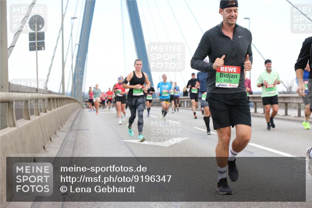 03.10.2025 - Köhlbrandbrückenlauf Lena Gebhardt http://msf.ph/oto/9196347 03.10.2025 15:26:08 Position 1 9100 meine-sportfotos.de