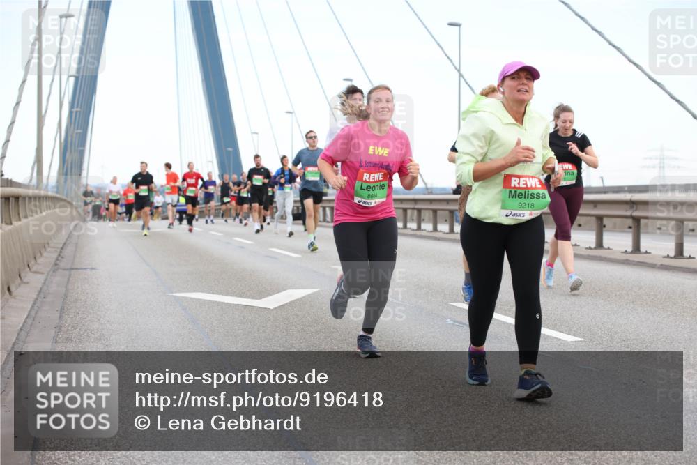03.10.2025 - Köhlbrandbrückenlauf Lena Gebhardt http://msf.ph/oto/9196418 03.10.2025 15:26:26 Position 1 31, 8984, 9218 meine-sportfotos.de
