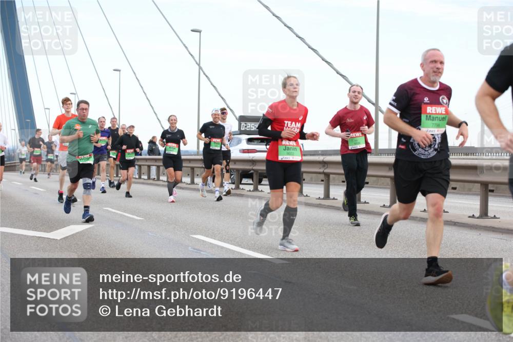 03.10.2025 - Köhlbrandbrückenlauf Lena Gebhardt http://msf.ph/oto/9196447 03.10.2025 15:26:34 Position 1 0, 2, 5, 9072, 7798, 9726 meine-sportfotos.de