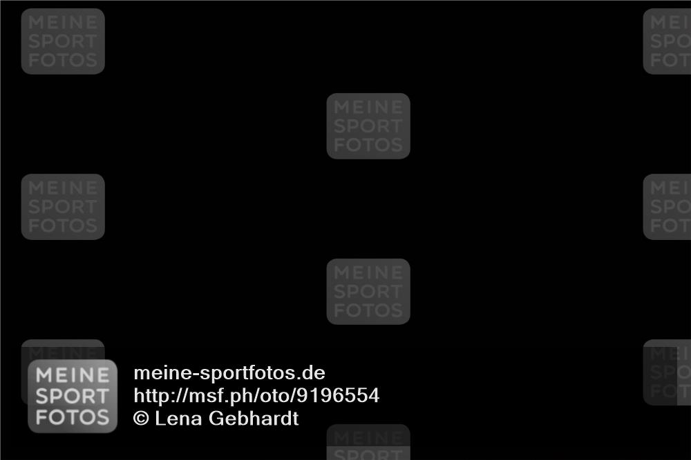 03.10.2025 - Köhlbrandbrückenlauf Lena Gebhardt http://msf.ph/oto/9196554 03.10.2025 15:27:36 Position 1  meine-sportfotos.de