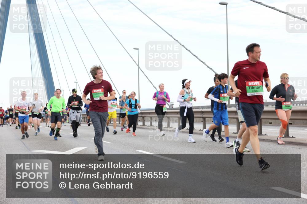 03.10.2025 - Köhlbrandbrückenlauf Lena Gebhardt http://msf.ph/oto/9196559 03.10.2025 15:27:43 Position 1 770, 8725 meine-sportfotos.de