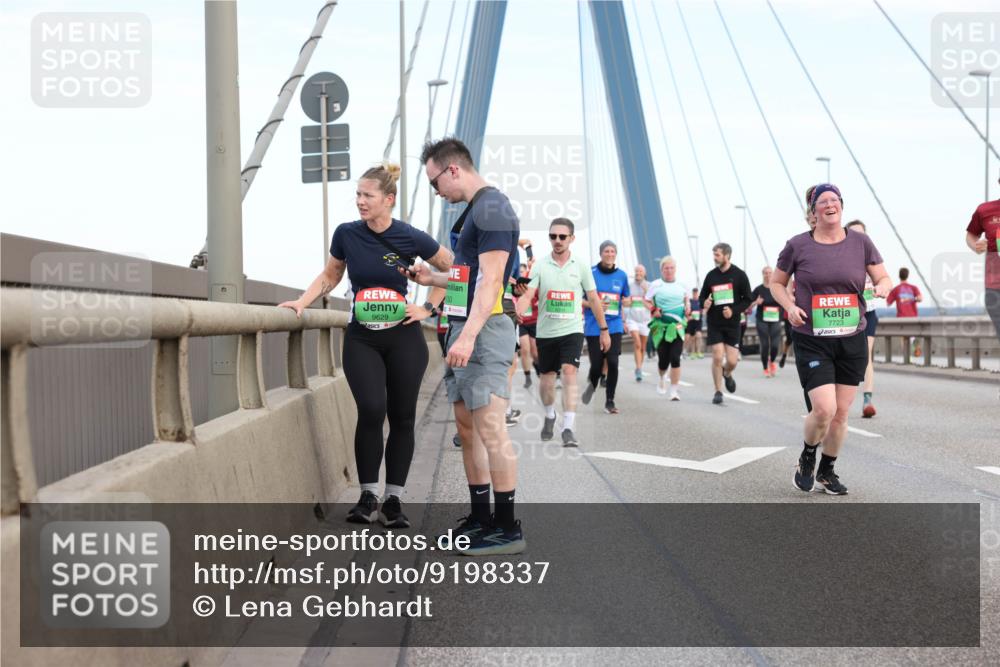 03.10.2025 - Köhlbrandbrückenlauf Lena Gebhardt http://msf.ph/oto/9198337 03.10.2025 15:34:16 Position 1 9629, 7723 meine-sportfotos.de