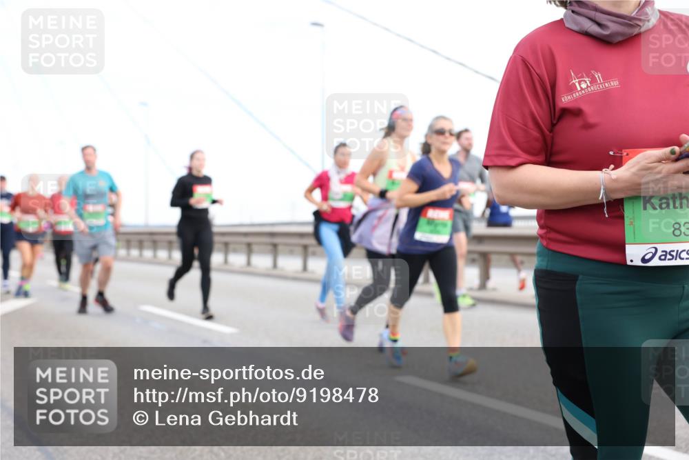 03.10.2025 - Köhlbrandbrückenlauf Lena Gebhardt http://msf.ph/oto/9198478 03.10.2025 15:34:48 Position 1 83 meine-sportfotos.de