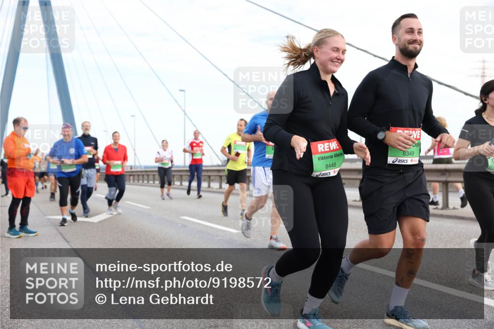 03.10.2025 - Köhlbrandbrückenlauf Lena Gebhardt http://msf.ph/oto/9198572 03.10.2025 15:35:11 Position 1 8448, 8349 meine-sportfotos.de
