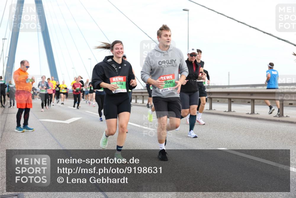 03.10.2025 - Köhlbrandbrückenlauf Lena Gebhardt http://msf.ph/oto/9198631 03.10.2025 15:35:22 Position 1 741, 7909 meine-sportfotos.de