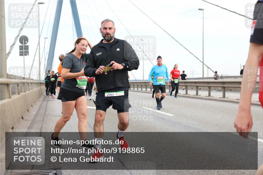 03.10.2025 - Köhlbrandbrückenlauf Lena Gebhardt http://msf.ph/oto/9198865 03.10.2025 15:36:11 Position 1 9094 meine-sportfotos.de